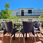 C W Balcony Shared Terrace & The Sea View 트로기르