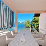 C W Balcony Shared Terrace & The Sea View 트로기르
