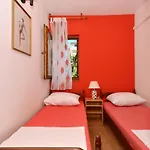 C W Balcony Shared Terrace & The Sea View 아파트 *