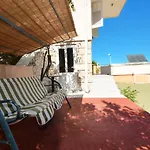 C W Balcony Shared Terrace & The Sea View 아파트 트로기르