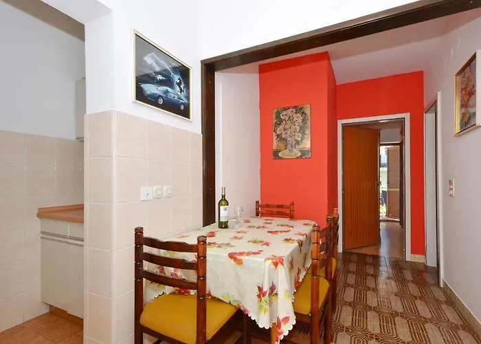 C W Balcony Shared Terrace & The Sea View